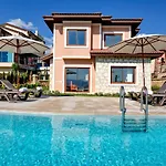 Royal Teos Thermal Clinic & - Halal Hotel 5*