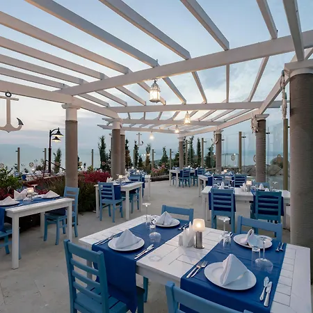 Royal Teos Thermal Clinic & Spa - Halal Hotel Seferihisar