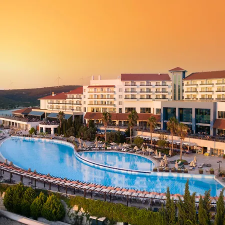 Royal Teos Thermal Clinic & - Halal מלון ספריהיסאר