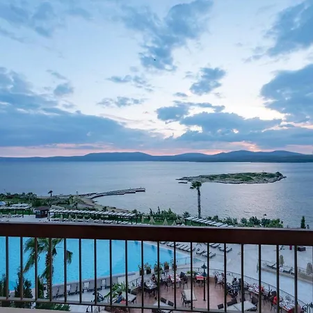 Royal Teos Thermal Clinic & - Halal 塞费里希萨尔