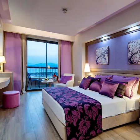 Royal Teos Thermal Clinic & - Halal 5* سفيريهيسار