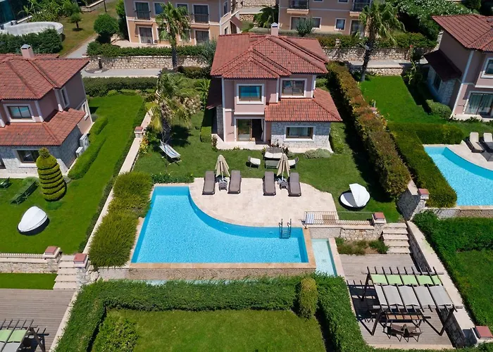 Royal Teos Thermal Clinic & - Halal 5*