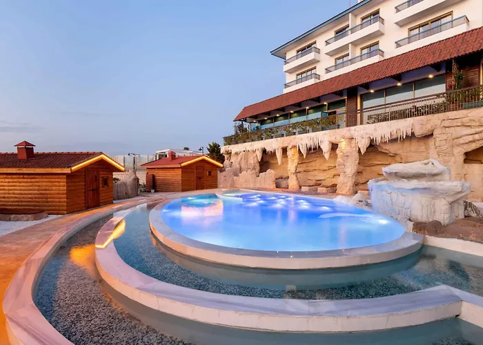 Royal Teos Thermal Clinic & - Halal 5*